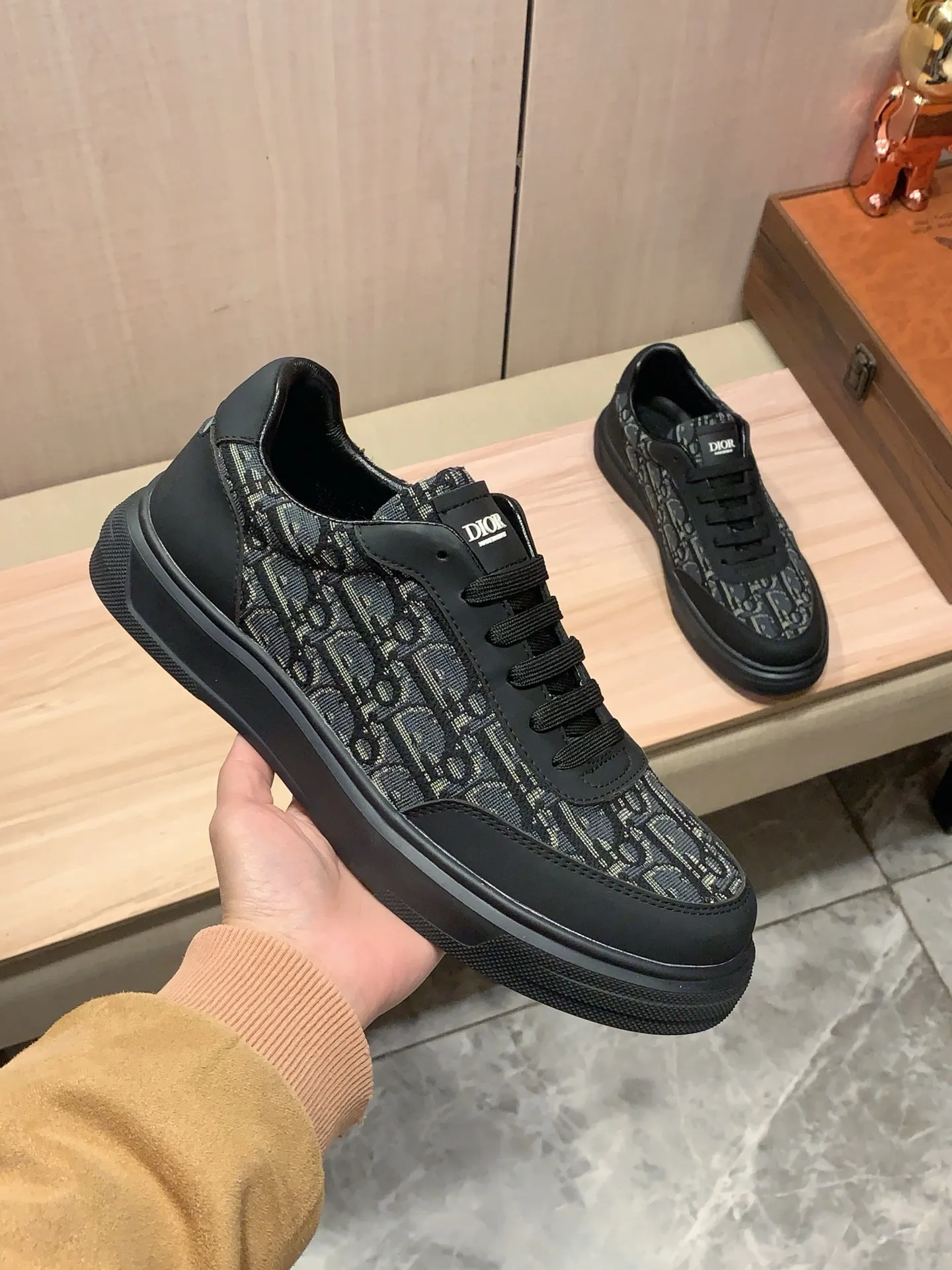 Men's men's shoes💰420💰💰🎩🎩[Lightning][Lightning] "Dior DIOR*" The latest • popular casual shoes, top brand [seduce] luxury ~ purchasing agency, top ~ quality. [Strong] The upper is made of imported breathable cowhide with material ➕ breathable sheepskin feet (•) and fine workmanship. The original stylish and stylish soft rubber wear-resistant and non-slip outsole is light and comfortable on the feet. The real thing looks better when photographed in person. 111: code: 38-44, 3️⃣ colors selected